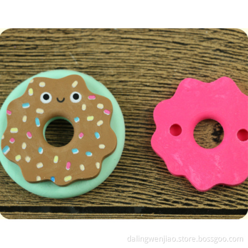 Flera färger Pink Cake Eraser för skolelever